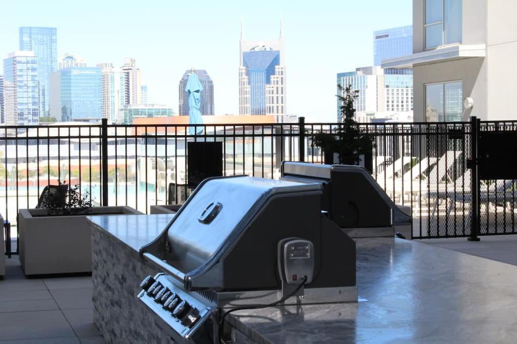 Luxury In The Gulch Appartement Nashville Buitenkant foto